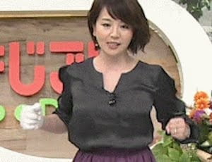【GIF画像】大橋未歩アナの「胸チラGIF」がいくらなんでもエ□すぎるｗｗｗｗｗｗｗｗｗｗ