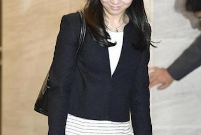 【画像】佳子さまが芋っぽい頃の宇多田ヒカルにしか見えねええええええええええええ