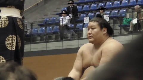 【謎】日馬富士に暴行を受けたとされる翌日の貴ノ岩の写真 （※画像あり）