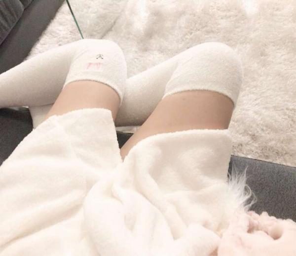 藤田ニコルのニーソ太ももがセクシーすぎるｗｗ（画像）