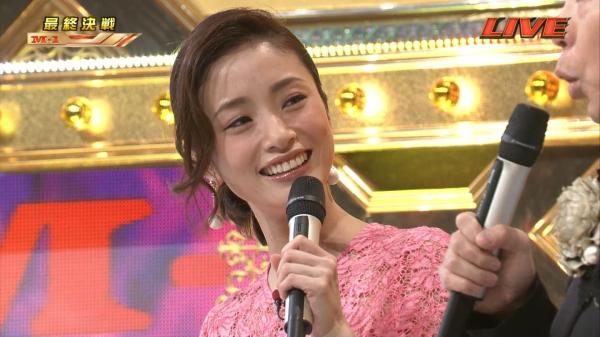 【視聴率】Ｍ-１、上戸彩のお約束「ＣＭの後でーす」で瞬間最高！とんでもない視聴率を叩き出す！