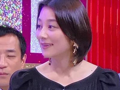 【画像】小池栄子(37)の最新お●ぱいがいくらなんでも性的すぎるｗｗｗｗｗｗｗｗｗｗｗｗ