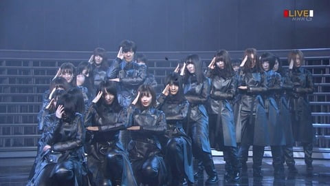 【放送事故】 NHK紅白歌合戦で欅坂46メンバーが倒れる　視聴者騒然ｗｗｗｗｗｗｗｗｗ （※画像・動画あり）