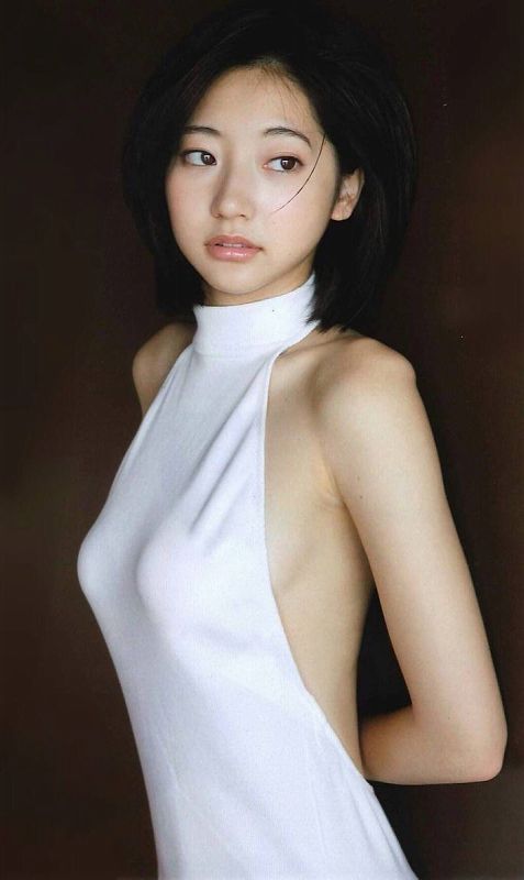 貧ぼっちゃまみたいな衣装を美少女が着た結果ｗｗｗ（画像）