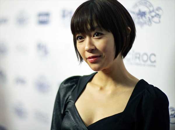 【画像】宇多田ヒカルの身体のエ□さは異常ｗｗｗｗｗｗｗｗｗｗｗｗ