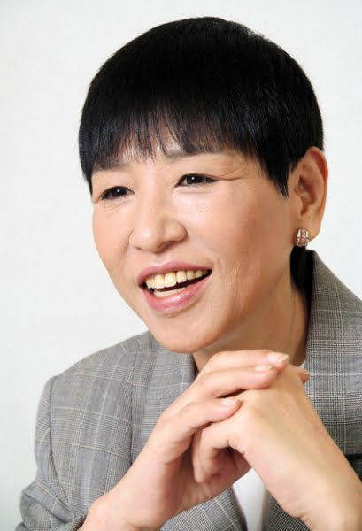 【朗報】 和 田 ア キ 子 の お ● ぱ い ！！！！！