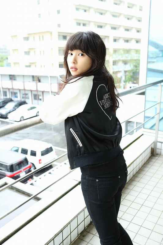 桜井日奈子のジーンズ姿がかわいいｗｗ（画像）