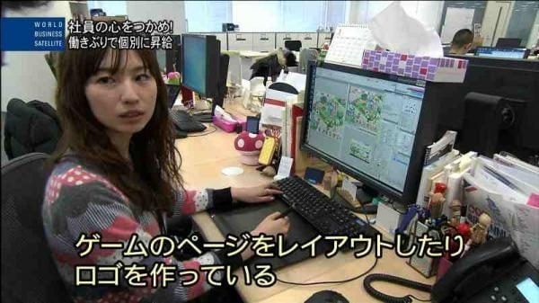疲れてるけどかわいすぎる女社員が発見されるｗｗ目は死んでるけど美人だｗｗｗ（画像）