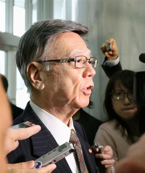 【悲報】 産経写真部　翁長知事の顔写真に容赦ない一枚を選びネットに掲載ｗｗｗｗｗｗｗｗ （※画像あり）