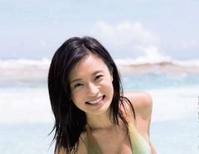 【画像】小島瑠璃子、エ□水着を着る！これはガチで抜けるわ！