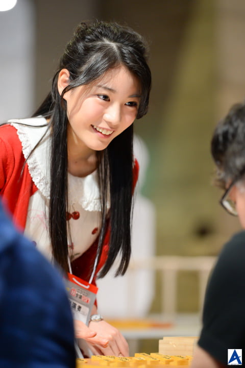 女流棋士の竹俣紅ちゃん (19)って可愛くないか？？？？？？？？？？？？？？ （※画像あり）