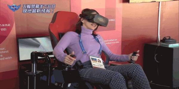 ニット姿でVRする女子アナがセクシーすぎるｗｗｗ（画像）