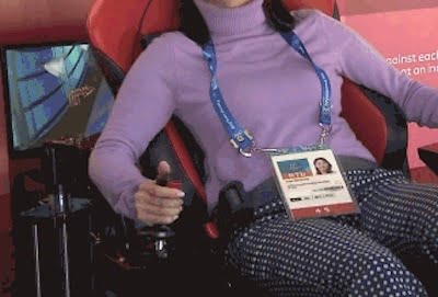 【最新GIF】NHK 杉浦友紀アナ、巨乳を揺らす！！！！！