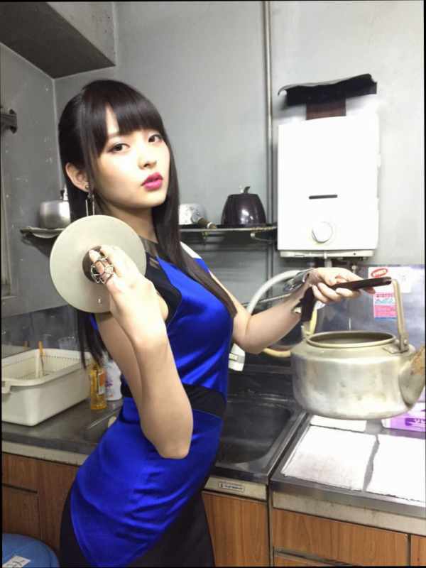 上坂すみれのコスプレ、セクシーすぎるだろｗｗｗ欠点がなさすぎてワロタｗｗ（画像）