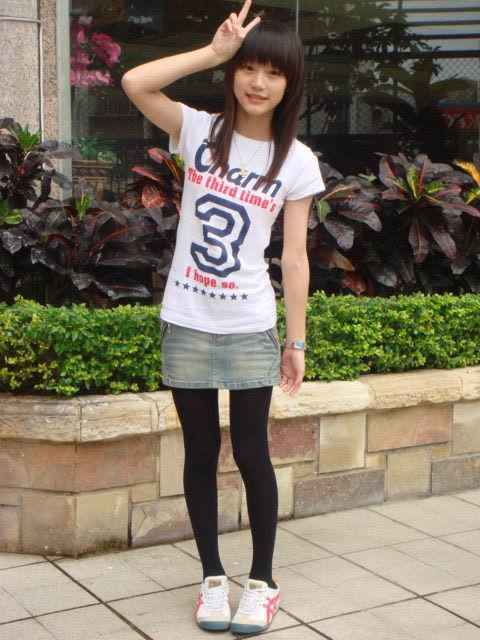 ショートパンツでレギンスという女の子のかわいすぎる服装ｗｗ（画像）