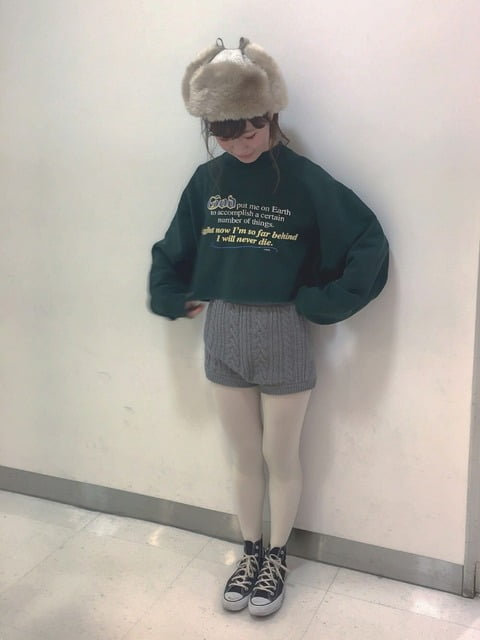 女性の間で今年の冬に流行ったファッションが卑猥すぎる件ｗｗｗｗｗｗｗ （※画像あり）