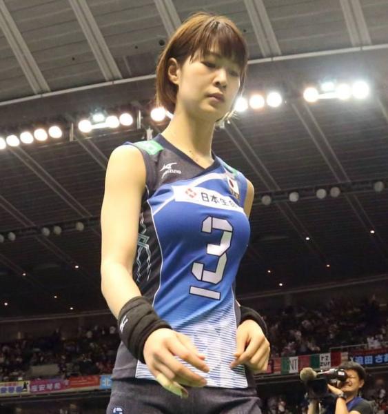 【朗報】木村沙織(31)のFカップ乳、ボディースーツで復帰する「スノーバレーボール」