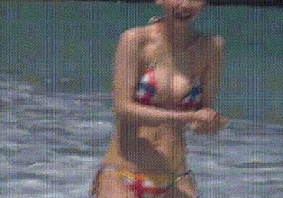 【GIF画像】吉岡里帆の柔らかそうなお●ぱいGIFをご堪能下さい