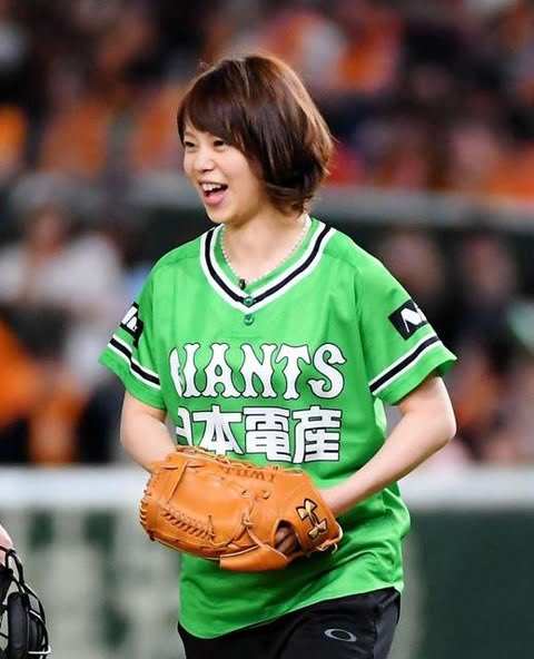 高木菜那「７」の背番号でノーバン始球式ｗｗｗｗｗｗｗｗ （※画像あり）