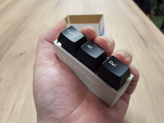 脳を再起動するやる気スイッチ発売！！これは…