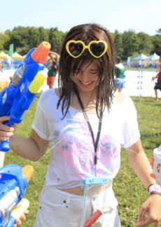 女の子が楽しく濡れる神イベントを御覧くださいｗｗ（画像）