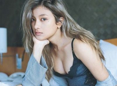 【GIF画像】ローラのお●ぱいユッサユッサGIFがエ□すぎるｗｗｗｗｗｗｗｗｗｗｗｗ