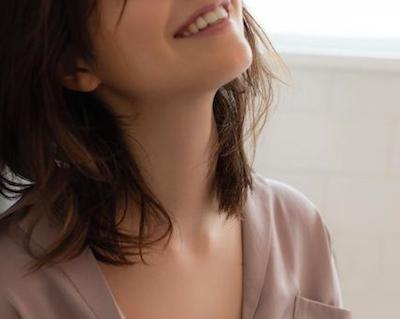 【最新画像】マギー、お●ぱいの谷間を大胆披露！！！！！