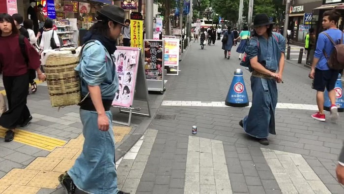 【動画】街角に居たゴミ拾い侍がかっこよすぎた！！