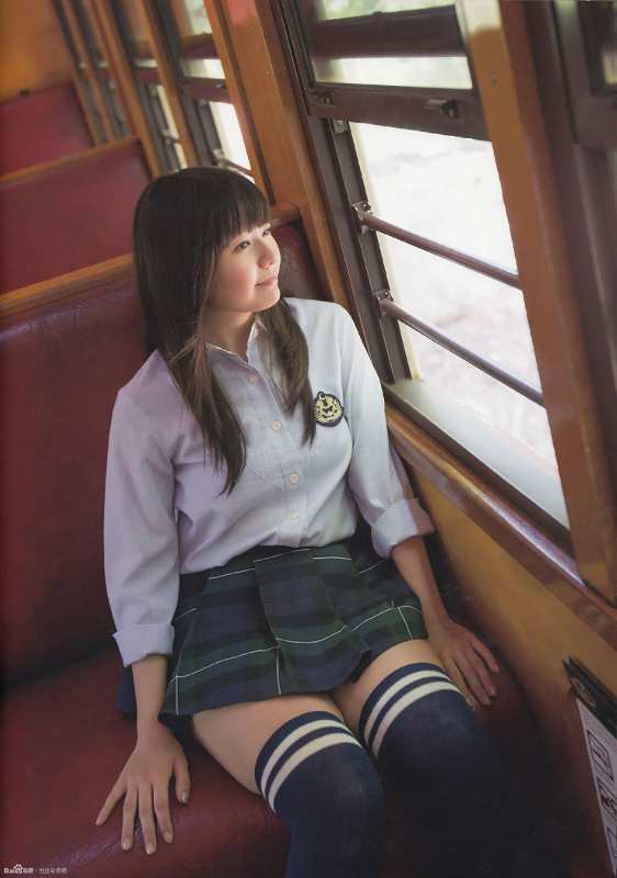 ニーソがセクシーすぎる美人声優ｗｗｗ太ももムッチムチｗｗ（画像）