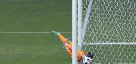 川島「ゴール下に行った瞬間ダメだと思ったけどワンちゃんあると思って抗議した」