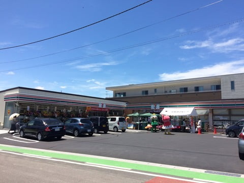 ツイカス「なんか、セブンイレブンの隣にセブンイレブンが出来た」 （※画像あり）