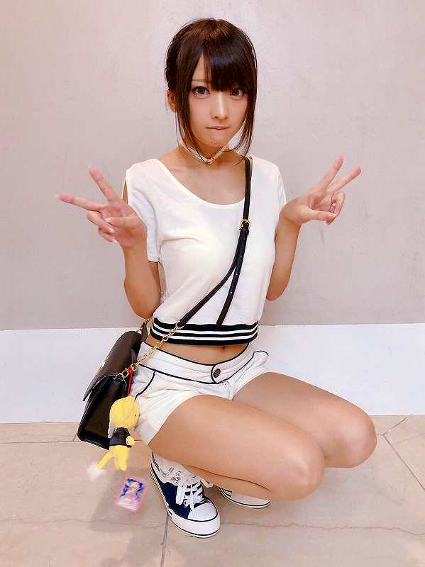 この短パンの美少女ｗｗｗ男ウケが抜群でセクシーと話題にｗｗｗ（画像）