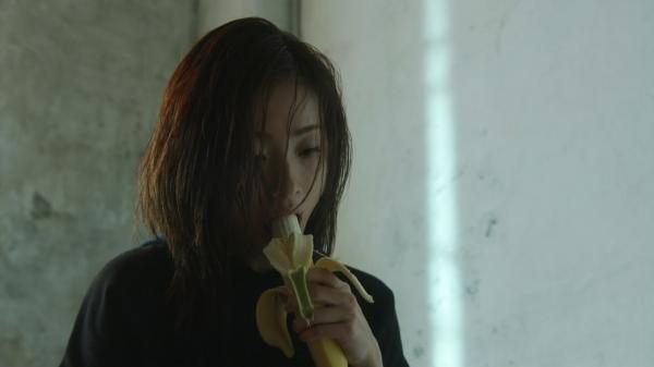 【衝撃】上戸彩(32)、Gカップ爆乳を乳首ギリギリまで見せる全裸シャワーやディープキス