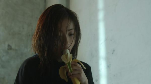 【衝撃】上戸彩(32)、Gカップ爆乳を乳首ギリギリまで見せる全裸シャワーやディープキス