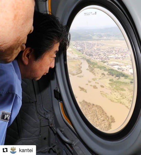 【速報】安倍晋三さん、まさかの上空からの被災地視察ｗｗｗｗｗｗｗｗｗｗｗｗ
