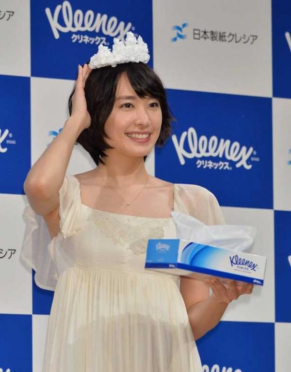 ティッシュ大臣になった新垣結衣の脇ｗｗｗセクシーすぎるｗｗｗ（画像）