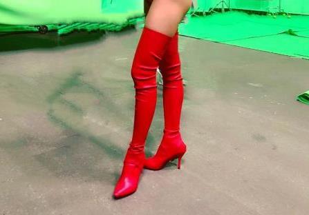 【朗報】夏菜の最新画像いくらなんでもエ□すぎるｗｗｗｗｗｗｗｗｗｗｗ