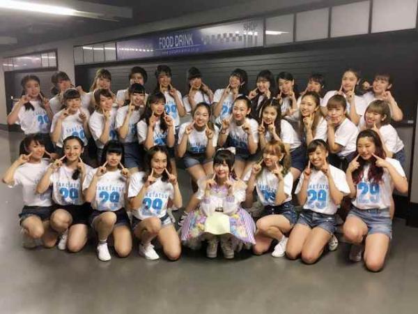 一緒に並んだJKダンサーよりかわいい美人声優さんｗｗｗ（画像）