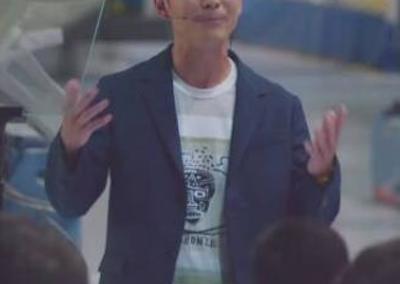 【速報】ZOZOTOWNの前澤社長、月へ！「スペースX」宇宙船で月を周回する計画