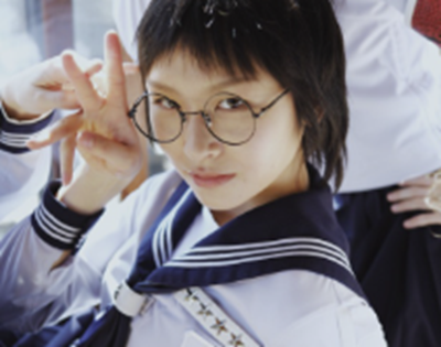 【衝撃画像】新しい学校のリーダーズの眼鏡、脱ぎたてホヤホヤのアレをファンにプレゼントしてしまう！