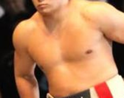【画像】新人イケメン力士、185cm120kgの恵体で大人気になってしまう！